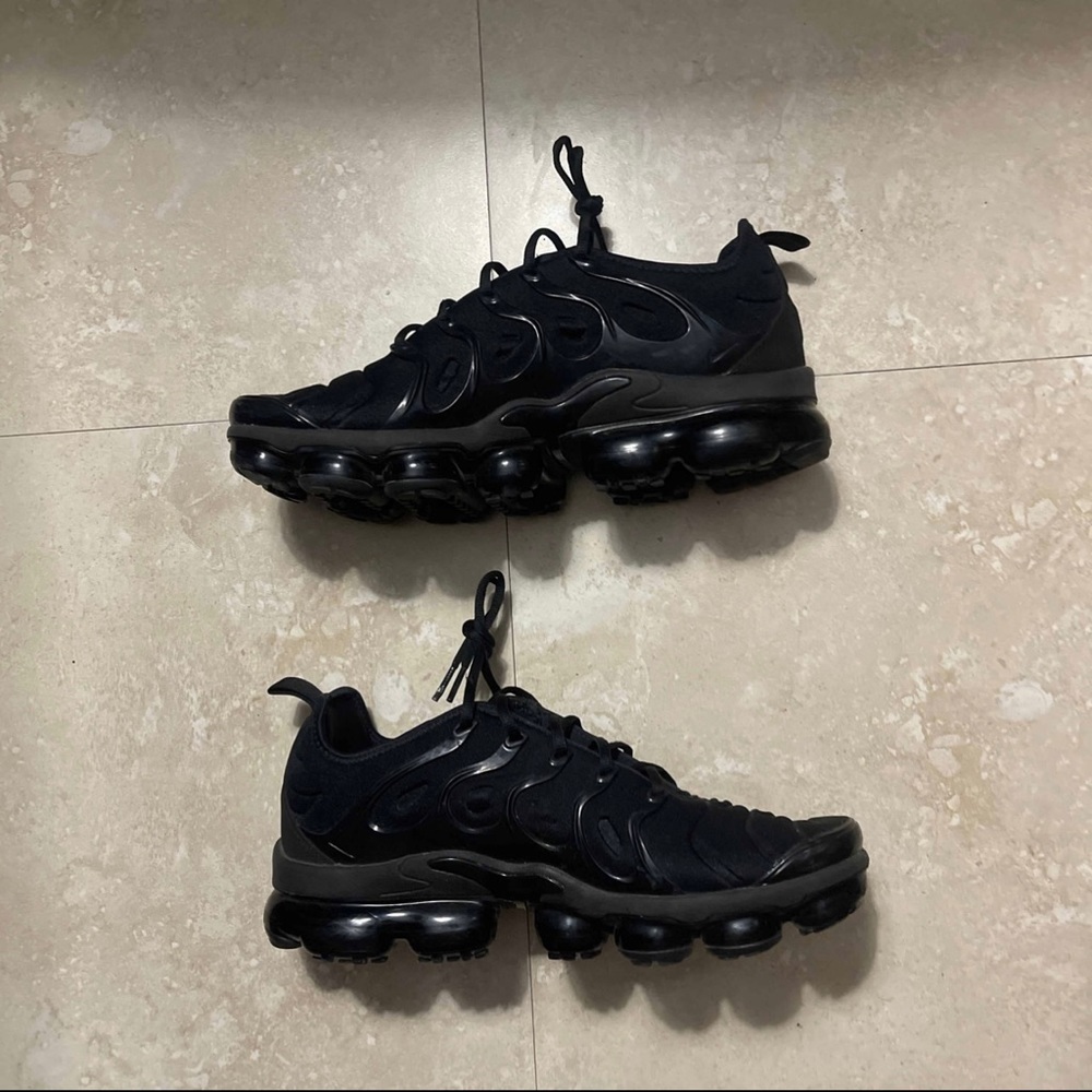 Air VaporMax Plus ‘Triple Black’